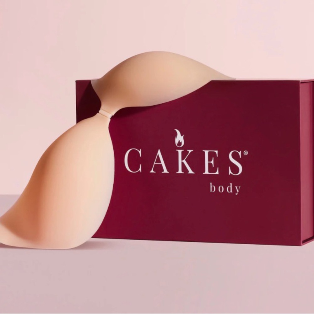 CAKES cleavage bra
